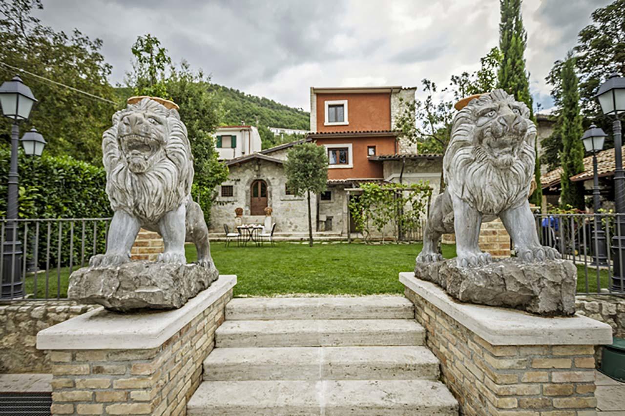 Hotel Guerrinuccio Celano Exterior foto
